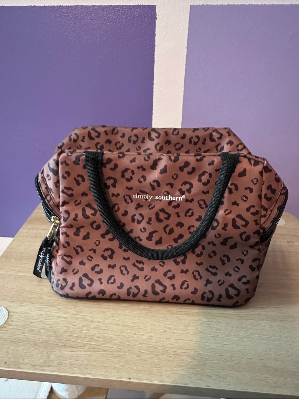 Simply Southern insulated lunchbox or, Cosmetic Carry Bag with pockets NWOT